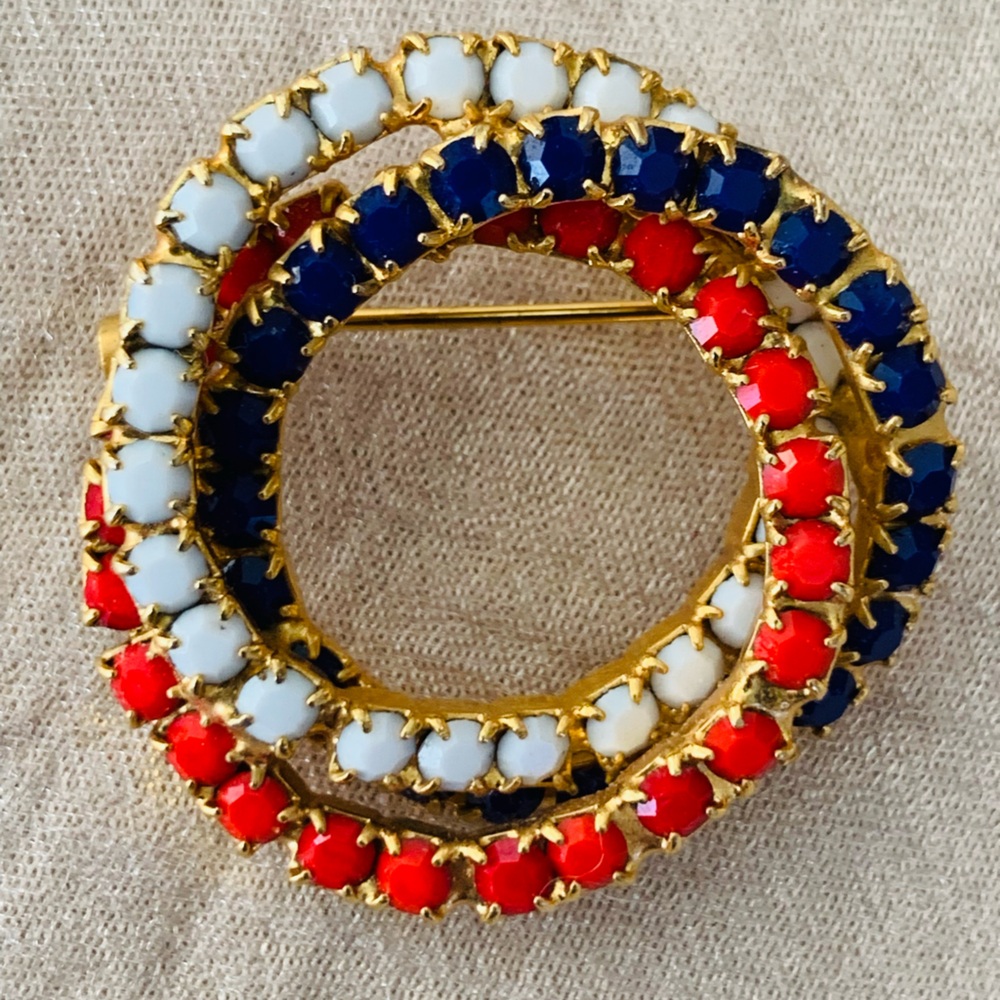 Milk Glass Intertwined Circle Brooch Red White Blue Rhinestone